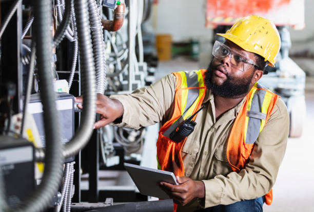 Best Electrical Contractors for Businesses  in East Dubuque, IL